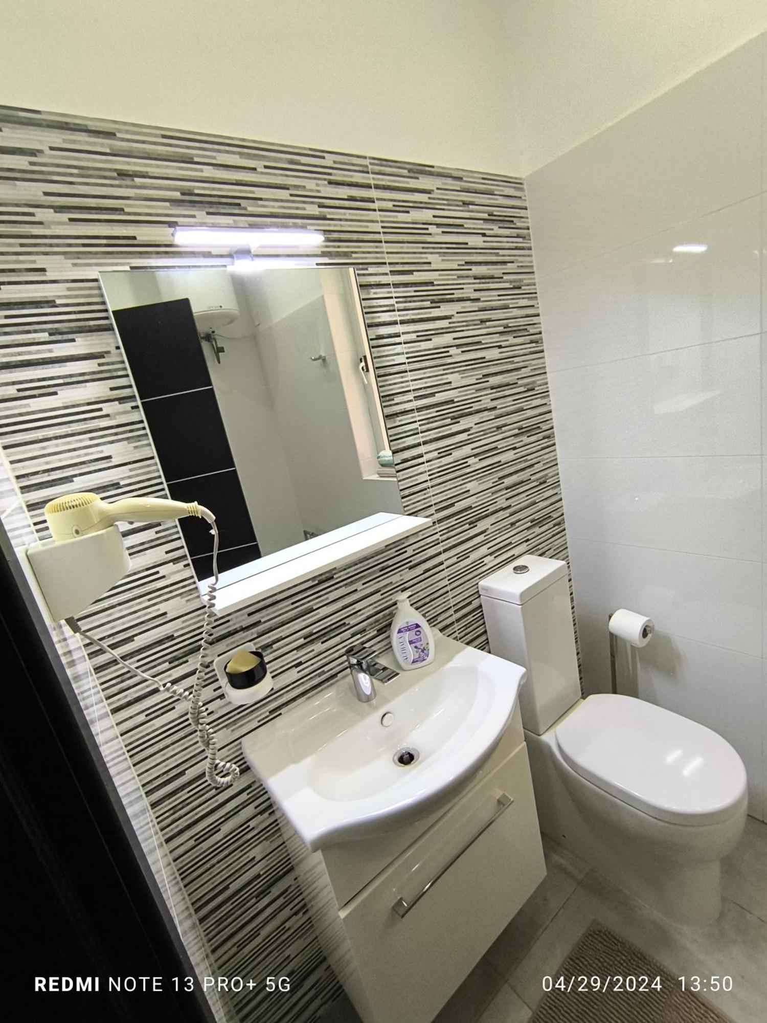 One Bedroom Tea Apartment Il-Gzira 外观 照片