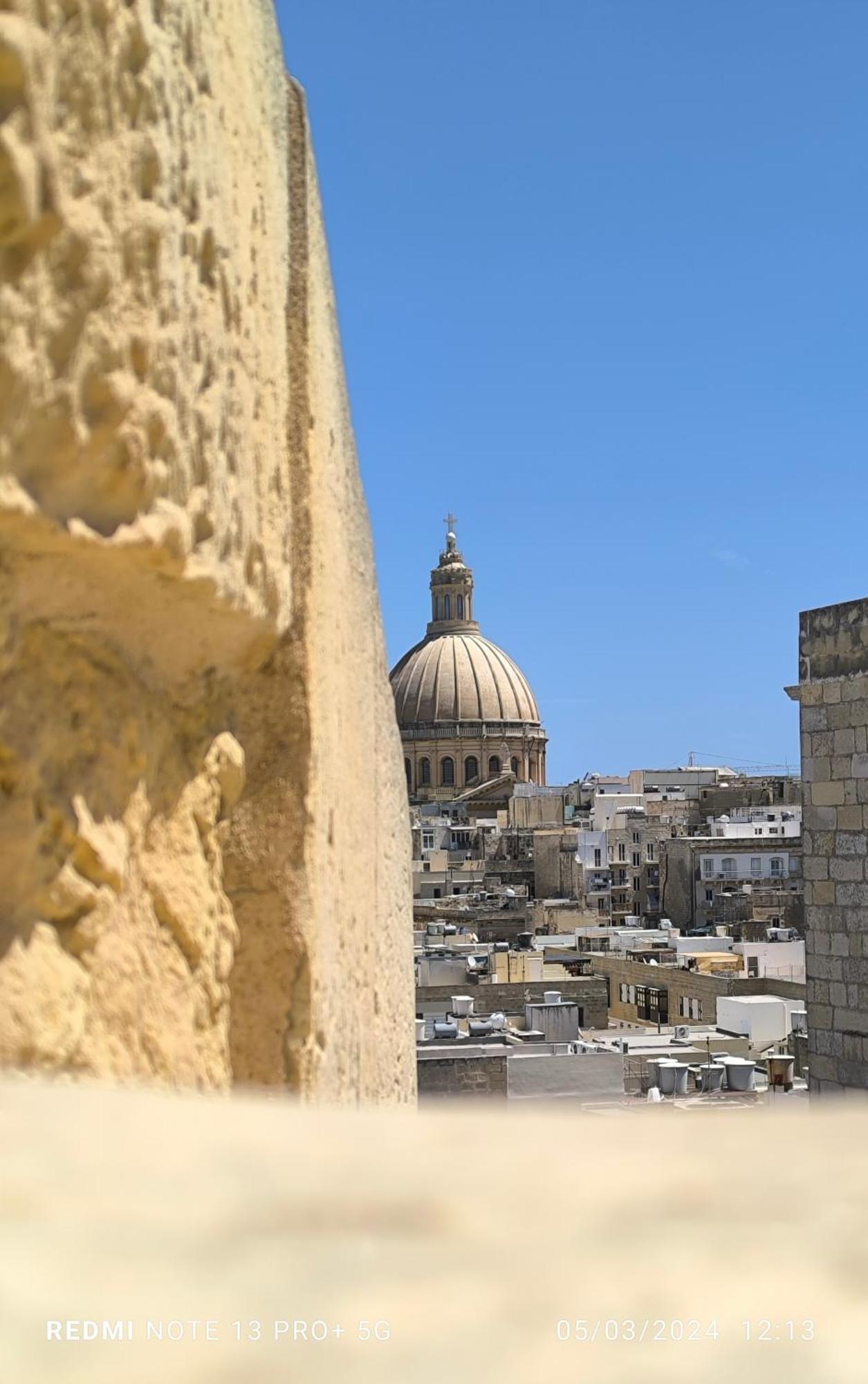 One Bedroom Tea Apartment Il-Gzira 外观 照片