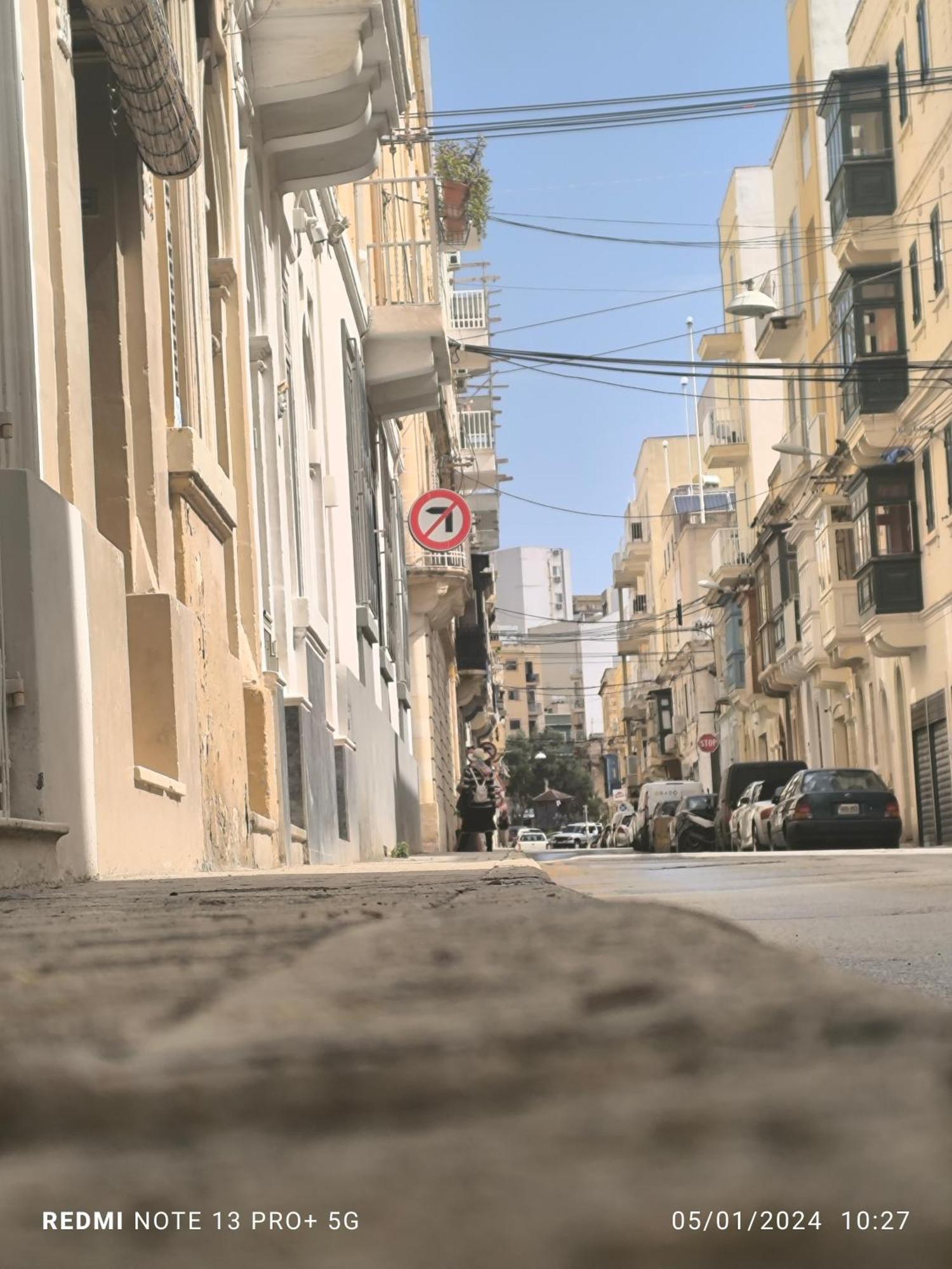 One Bedroom Tea Apartment Il-Gzira 外观 照片
