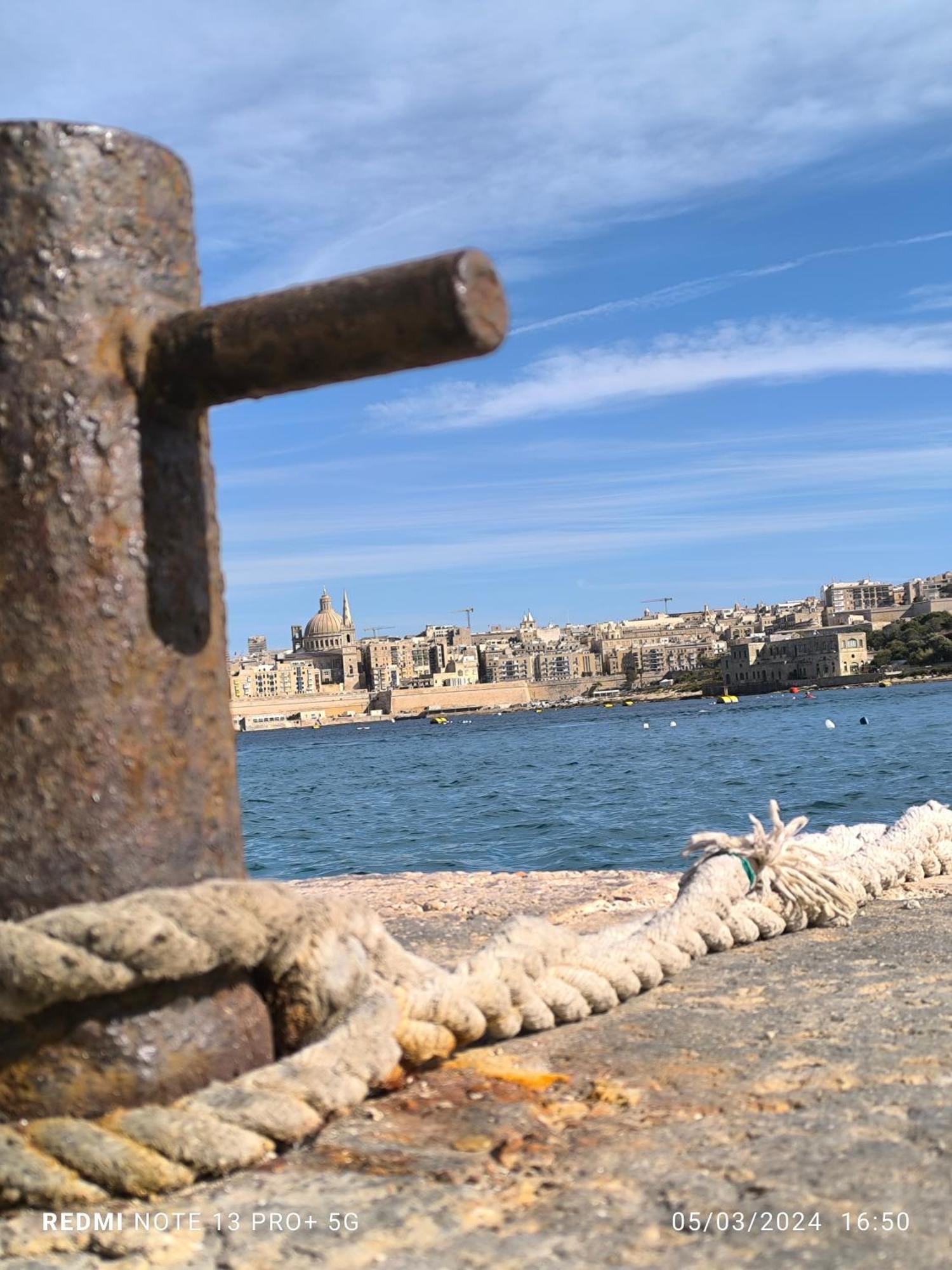 One Bedroom Tea Apartment Il-Gzira 外观 照片