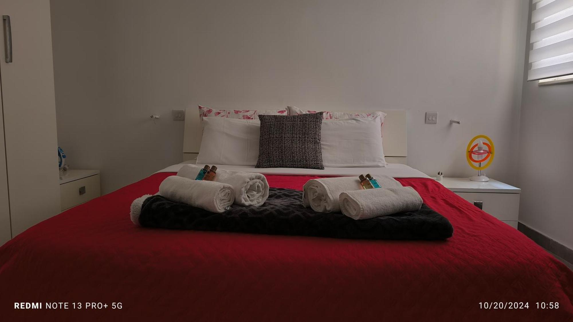 One Bedroom Tea Apartment Il-Gzira 外观 照片